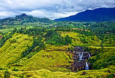 Ancient columns icon